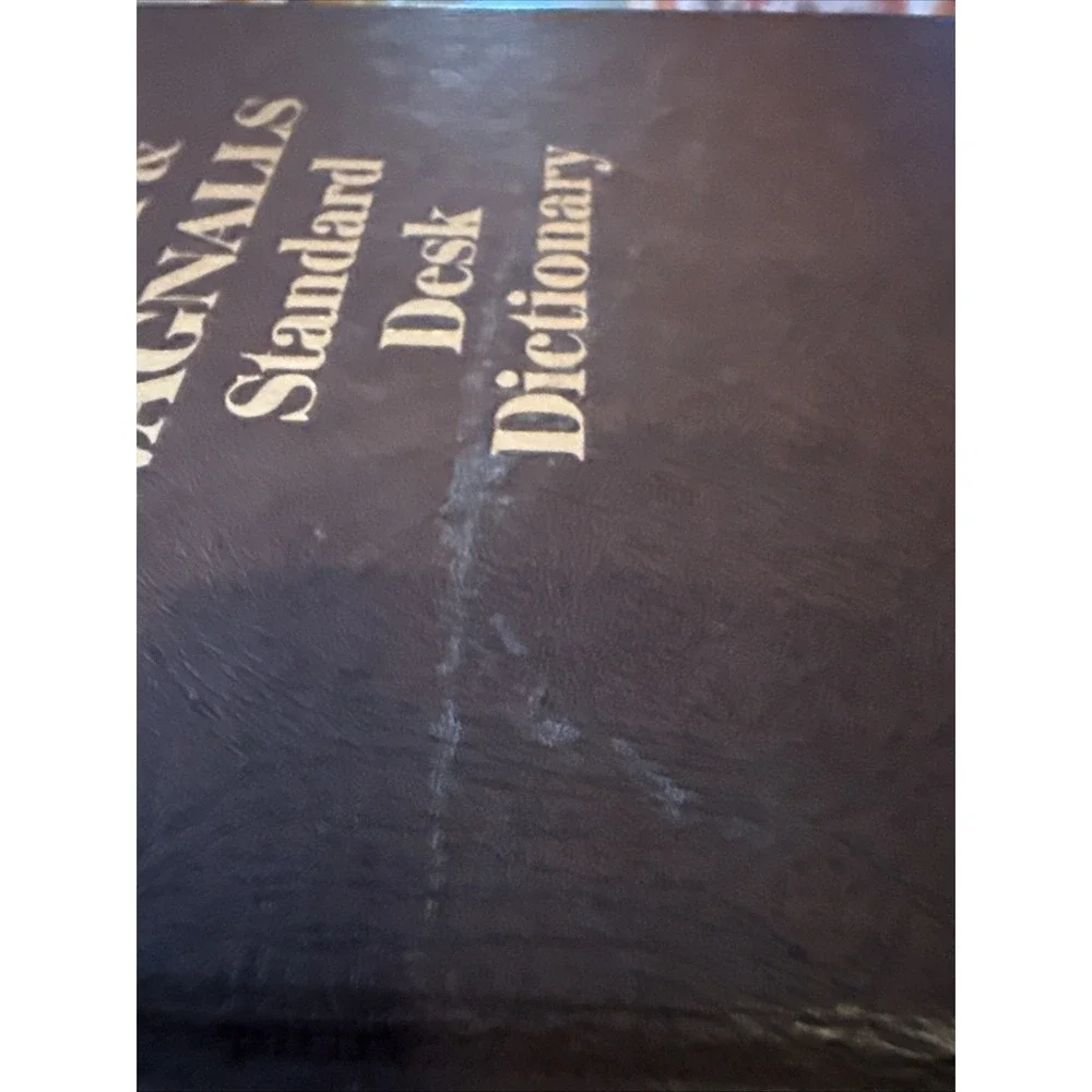 Funk‎ & Wagnalls Standard Desk Dictionary N-Z Volume 2 1975 - VINTAGE